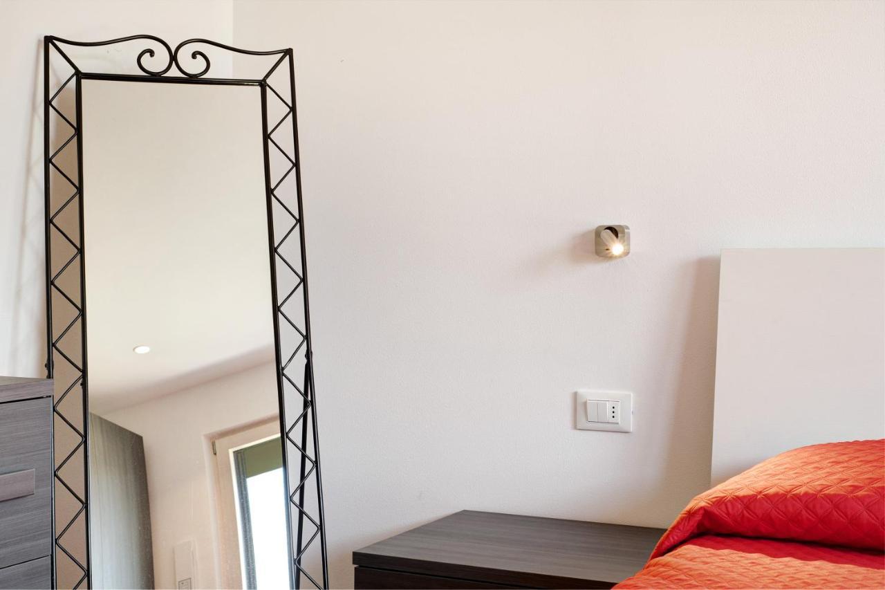 Apartament Garden Borgo Secolo Peschiera del Garda Zewnętrze zdjęcie